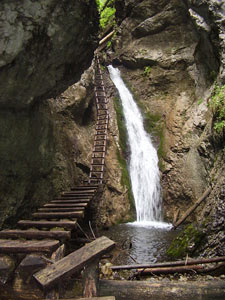 Waterfall  "Velky Sokol", Slovak Paradise, Slovakia;  Source: Wikimedia, Honza Groch