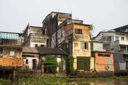 Houses along the rive