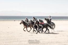 Buzkashi, Kok-boru