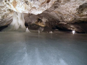 Dobsinska ice cave, SLovakia; Pic source: wikimedia.org Author1: Jojo, Author2: Dariusz Wozniak